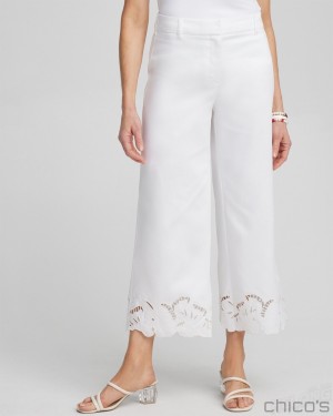 Chico's Cotton Sateen Cut Work Crops Pants Alabaster | 150-ECNDFM