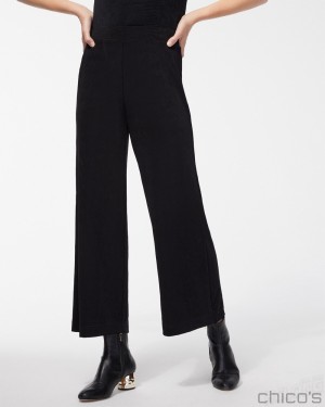 Chico's Cropped Pants Pants Travelers Black | 310-PUCWOY