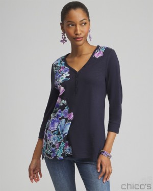 Chico's Floral Henley Side Slit Tunic Tops Classic Navy | 071-LQIEYA