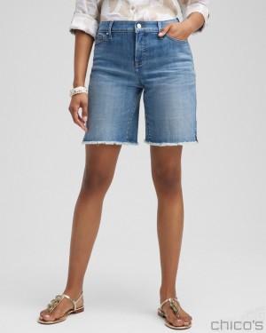 Chico's Girlfriend 7" Fray Hem Shorts Jeans & Denim Clyde Road Indigo | 693-ANSVUZ