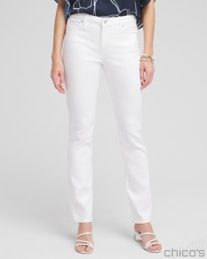 Chico's No Stain Girlfriend Jeans Jeans & Denim Alabaster | 783-YJAFCO