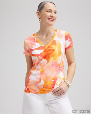 Chico's Watercolor V-neck Perfect Tee Tees & Tanks Nectarine | 379-KUBCDF