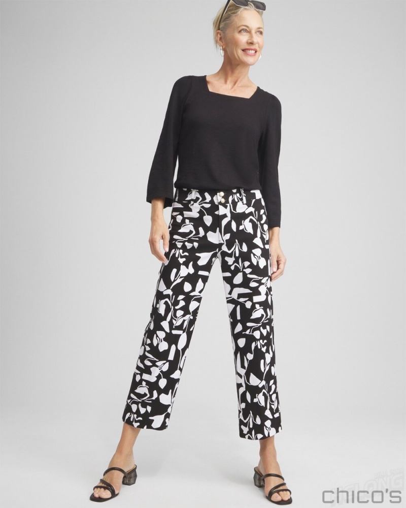 Chico's Petite Abstract Print Trapunto Cropped Pants Pants Black/White | 093-GCXTKZ