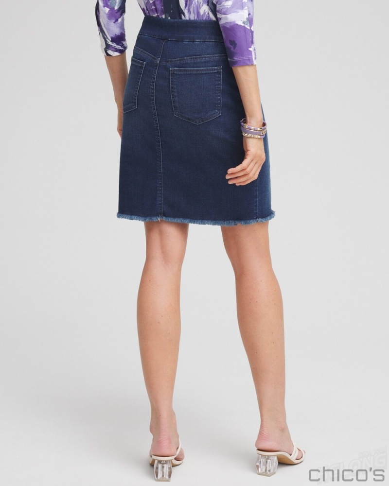 Chico's Pull-on Fray Hem Denim Skort Jeans & Denim Inverness Indigo | 570-VAUNFW