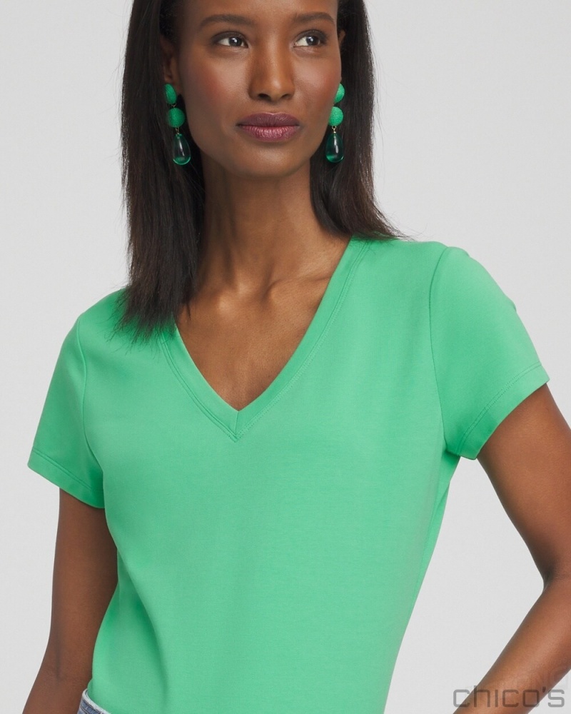 Chico's V-neck Perfect Tee Tees & Tanks GRASSY GREEN | 972-STCGLY